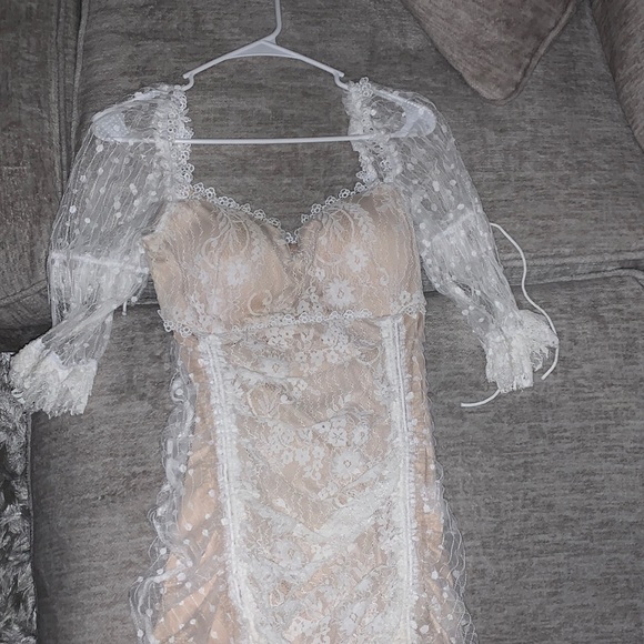 Dress - Picture 1 of 2